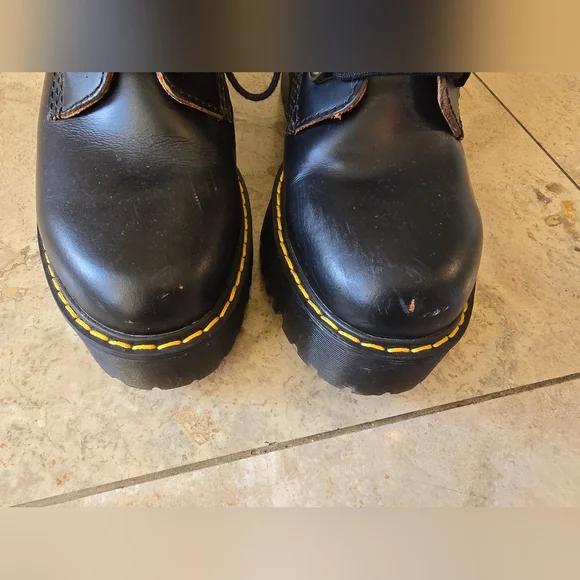 Dr Martens Womens Leona Black Leather Heeled Combat Boots Size 8 - Picture 3 of 12